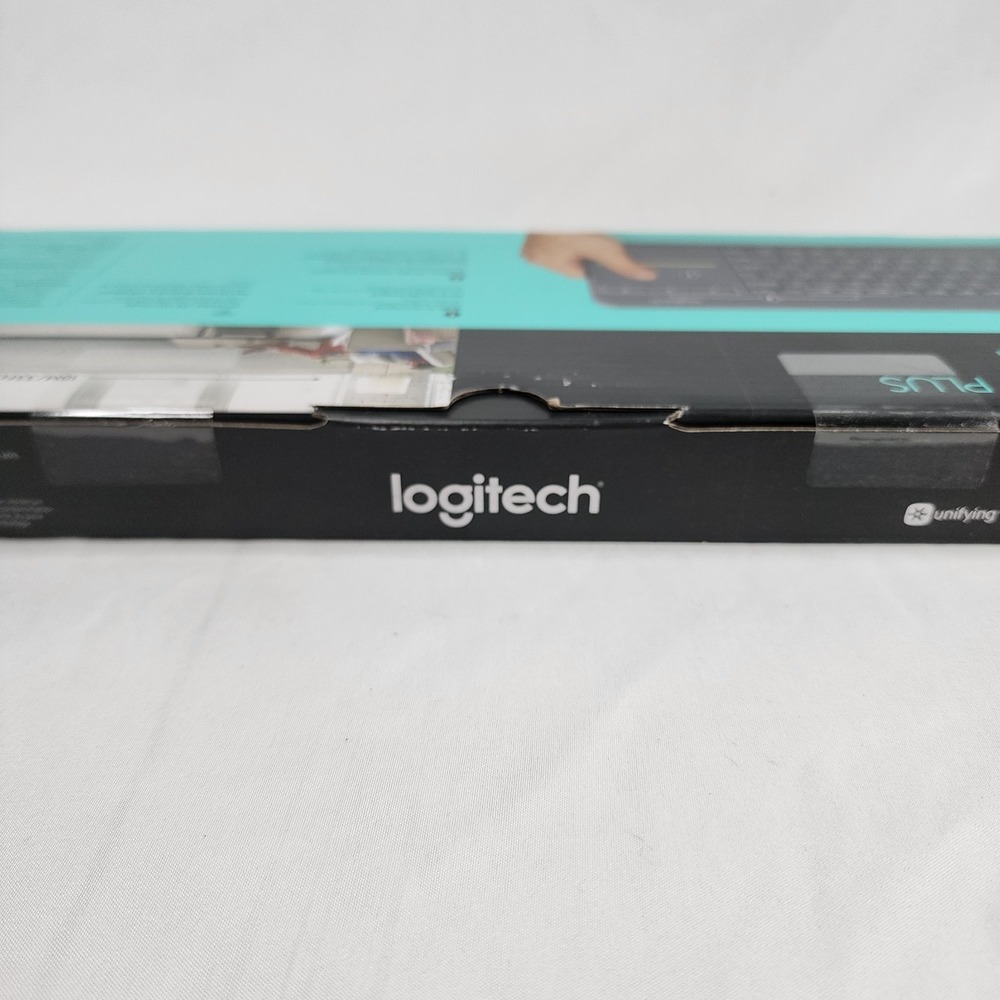 Logitech K400 Plus Wireless Touchpad Keyboard Media K400 Plus - Picture 7 of 7